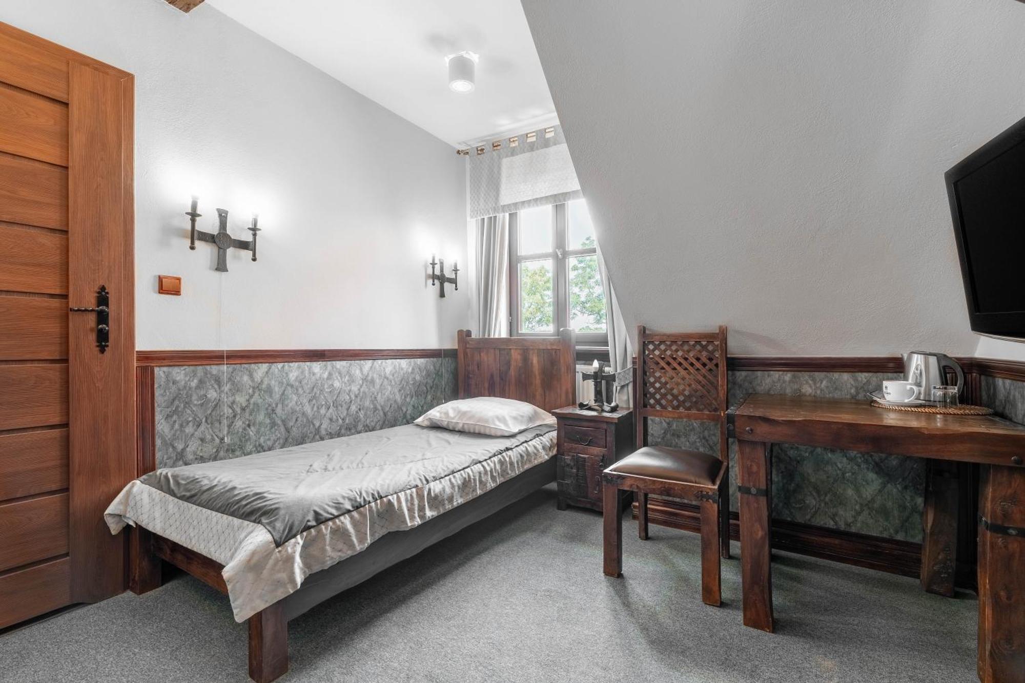 Aparthotel Zamek Uniejów Exterior foto